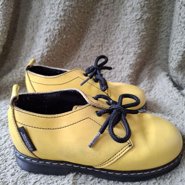 Niedliche Lederschuhe