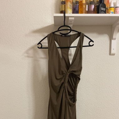 Robe kaki