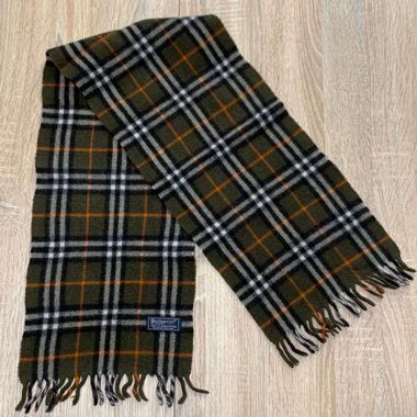 Burberry scarf 100% lambswool original 