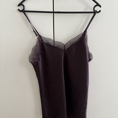 Spitzenbesetztes Cami-Top