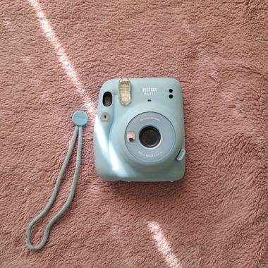 Fujifilm Instax Mini fotocamera istantanea azzurro chiaro