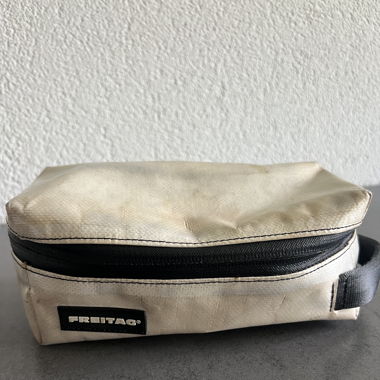 Freitag Necessaire Weiss