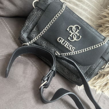 Guess Umhängetasche schwarz