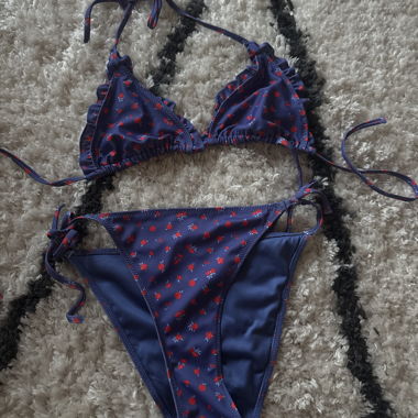 Bikini Blu con motivo floreale
