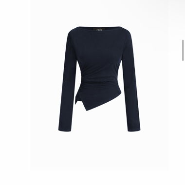 Dunkelblaues Langarmshirt