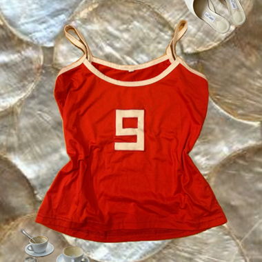 Rotes Trager-Top