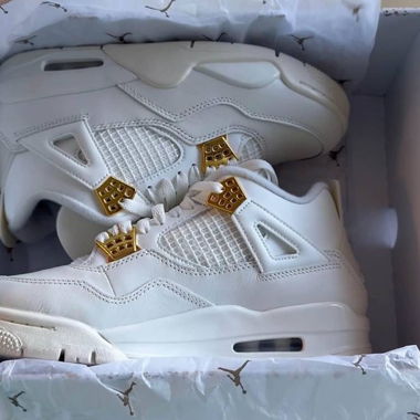 Air Jordan 4 Retro Metalic Gold/ Unisex Grösse 38