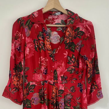 Zara Blumenkleid rot Gr. XS wie neu!