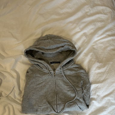 grauer zip up hoodie von brandy melville