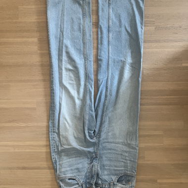 Zara light blue jeans