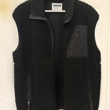sleeveless vest