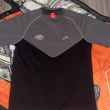 T-shirt Nike Synawrld