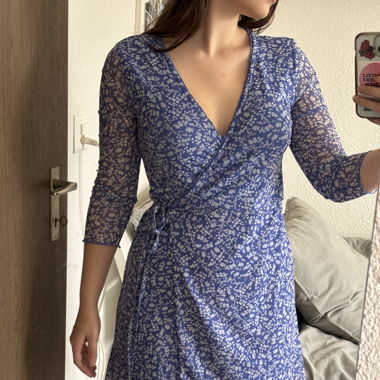 Sommerkleid mit Schnürung
