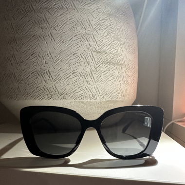 Beautiful Chanel Sunglasses