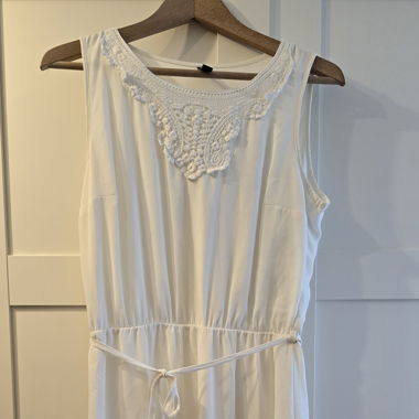 Schneeweisses Kleid von flame