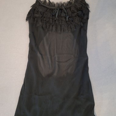 Top nero in pizzo