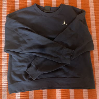 Jordan Pullover