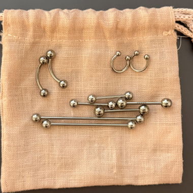 Set di piercing in titanio NUOVO
