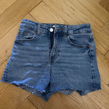 H&M Denim Shorts EUR 36