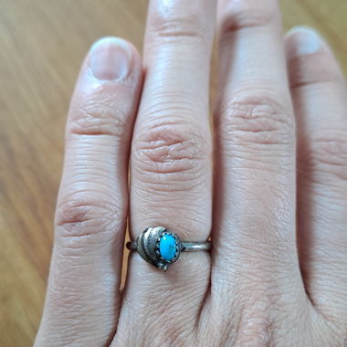 Bague en argent avec turquoise