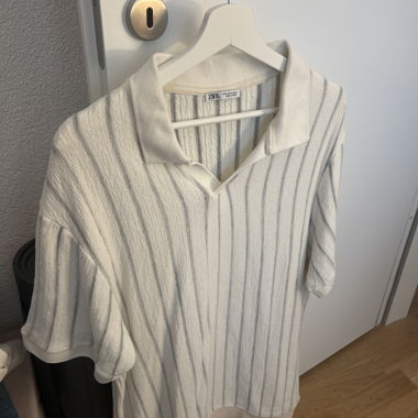 Polo in maglia rigata bianca ZARA