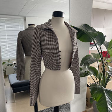 Cropped Blazer