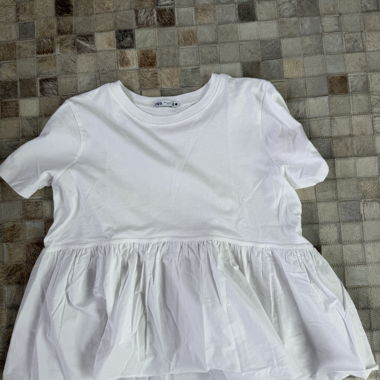 Zara weisses Rueschen-Shirt
