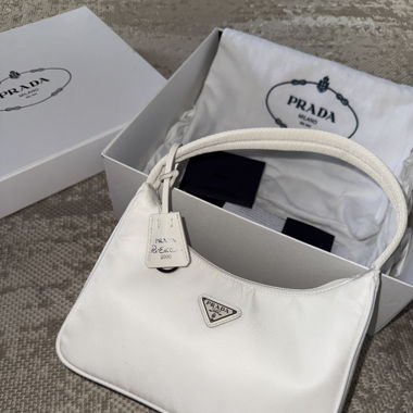 Sac Prada Re édition 2000 