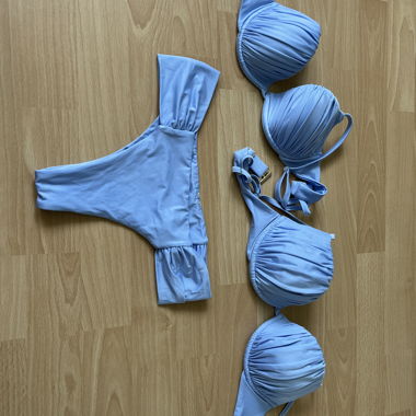 Neues Bikini, nie getragen