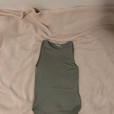 Hellgrüner seamless Body
