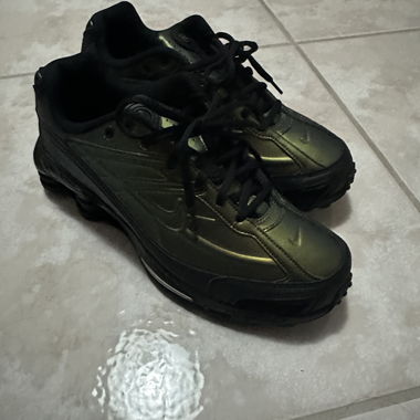 Nike Shox Ride 2 Cargo-Khaki, Schwarz