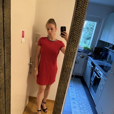 SuperDry Spitzenkleid rot 
