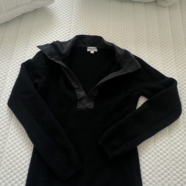 Schwarzer Cashmere Pullover mit Kragen