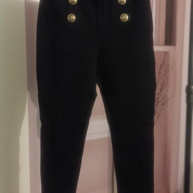Pantalon Zara noir à boutons dorés