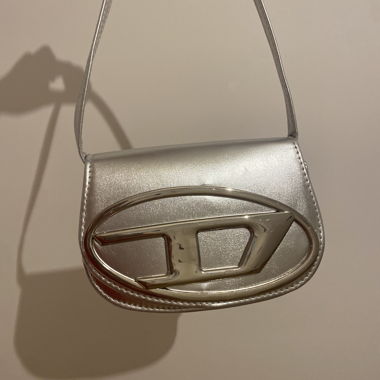 Falsa borsa Diesel argento