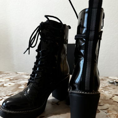 Bottes avec des Talons