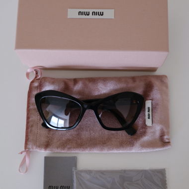 Occhiali da sole Cat-Eye Miu Miu