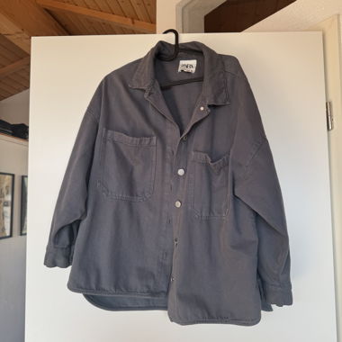 Zara Jacke