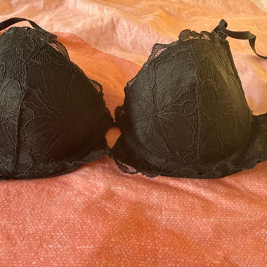 Soutien-gorge en dentelle noire
