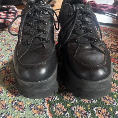 Black platform sneakersr