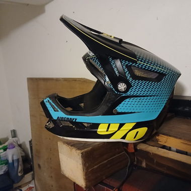 100% Aircraft Vollhelm Schwarz/Blau
