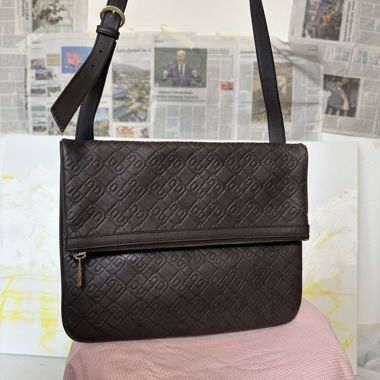 Bally Schultertasche aus Leder