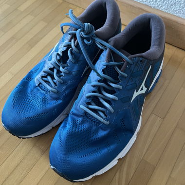 Mizuno Laufschuhe Blau Grösse EU 42.5