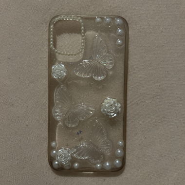 Coque transparente Fleurs et Papillon pour iPhone 11