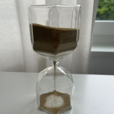 Decoration hourglass 