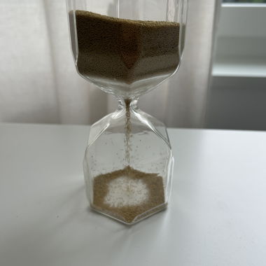 Decoration hourglass 