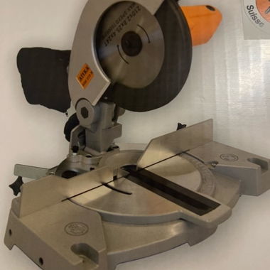 ATIKA KGS 210 N scie à onglets comme neuve
