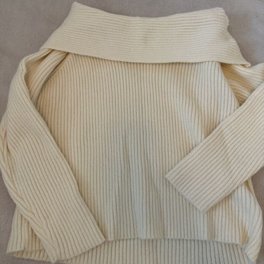 Rippstrick-Pullover creme