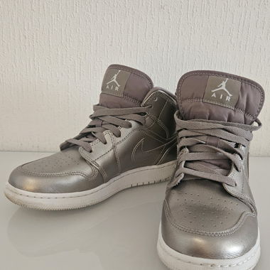 Nike Air Jordan 1 Mid Sepia Stone Noble Gold