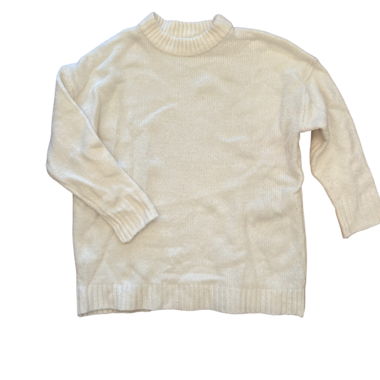 Cremefarbener Strickpulli